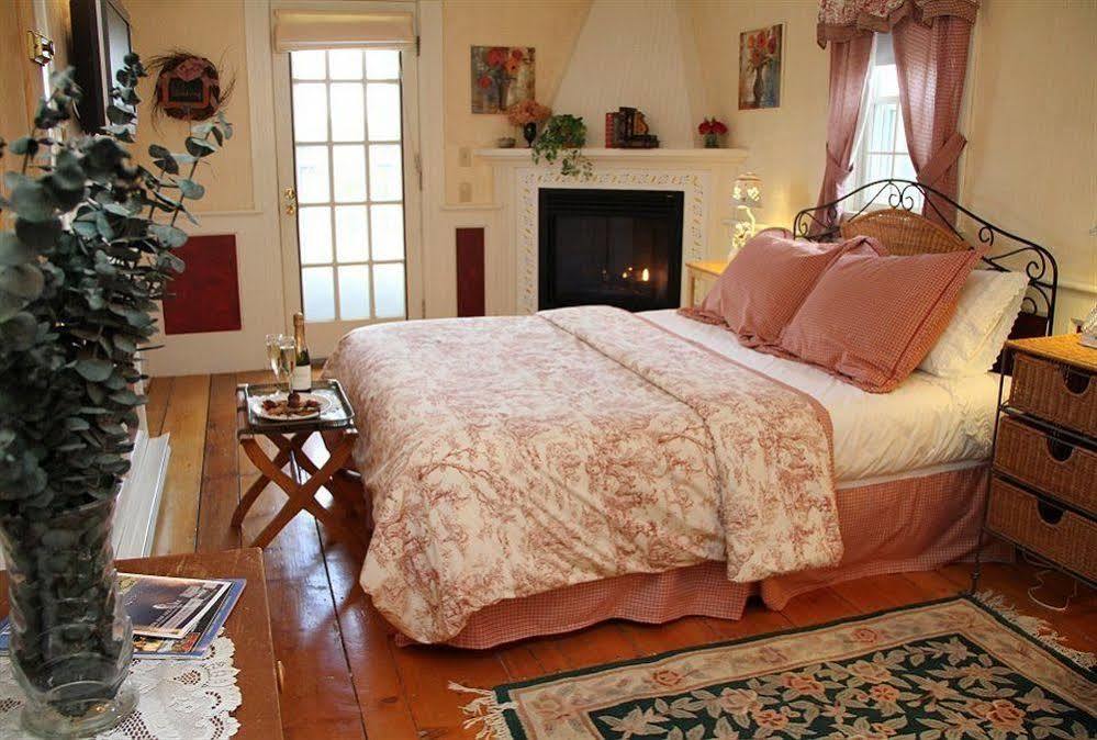 لينكولنفيل Youngtown Inn المظهر الخارجي الصورة